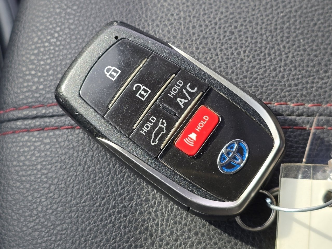 Used 2022 Toyota RAV4 XSE image 33