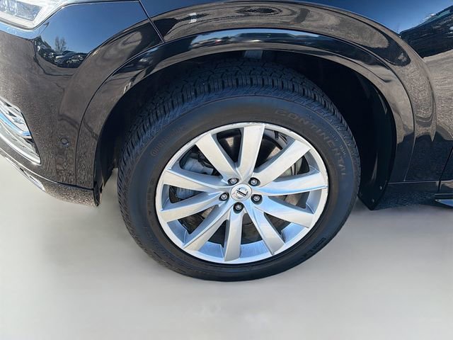 Used 2017 Volvo XC90 T6 Momentum w/ Vision Package image 32