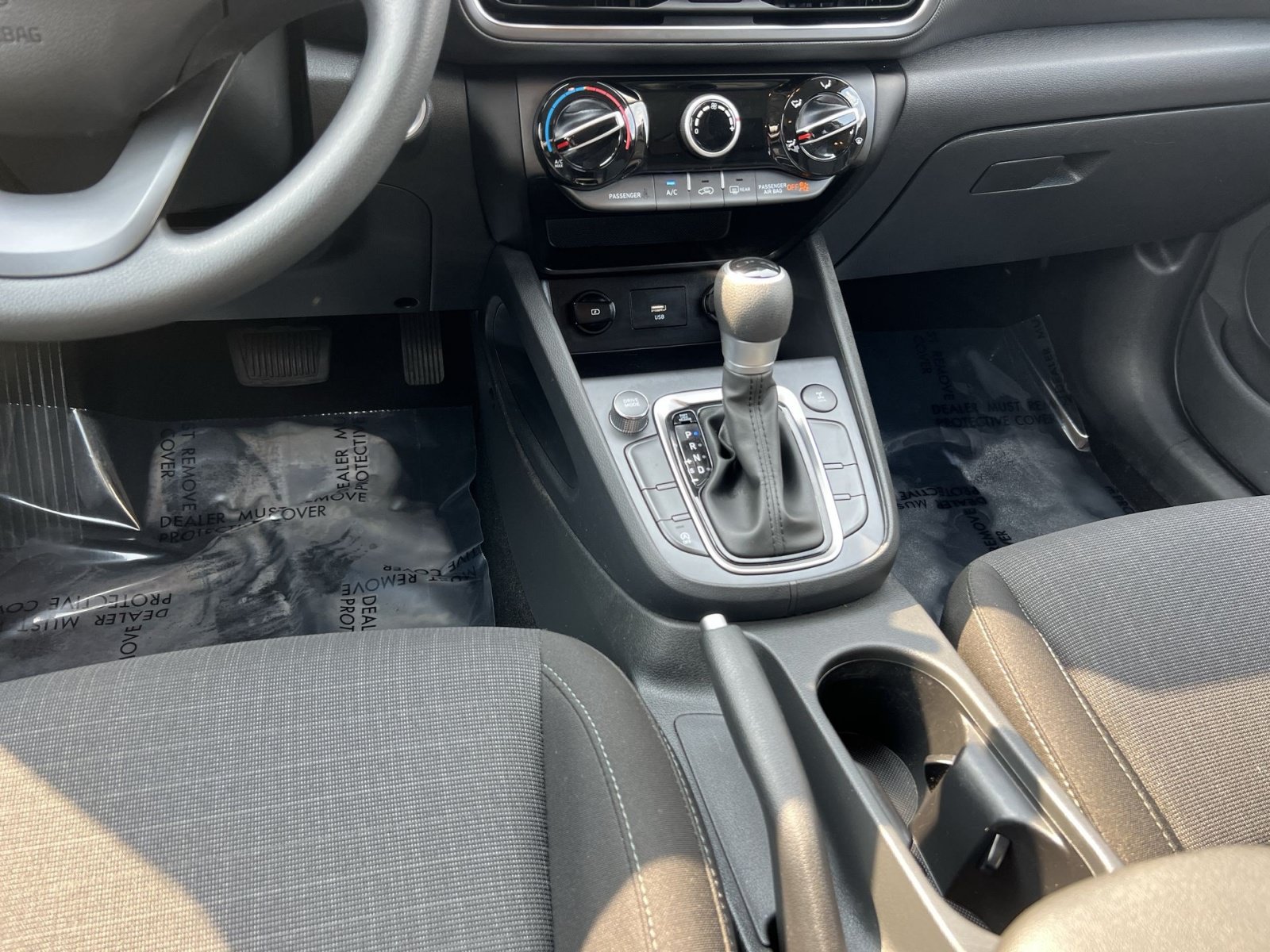 Used 2023 Hyundai Kona SEL AWD/4WD image 22