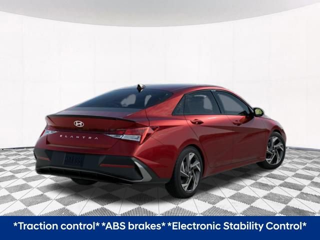 Used 2025 Hyundai Elantra Sport image 6