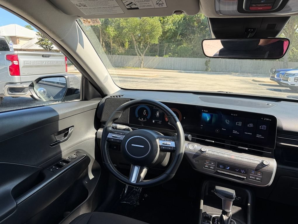 Used 2025 Hyundai Kona SEL AWD/4WD image 27