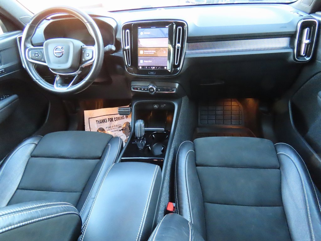 Used 2021 Volvo XC40 P8 Recharge image 15