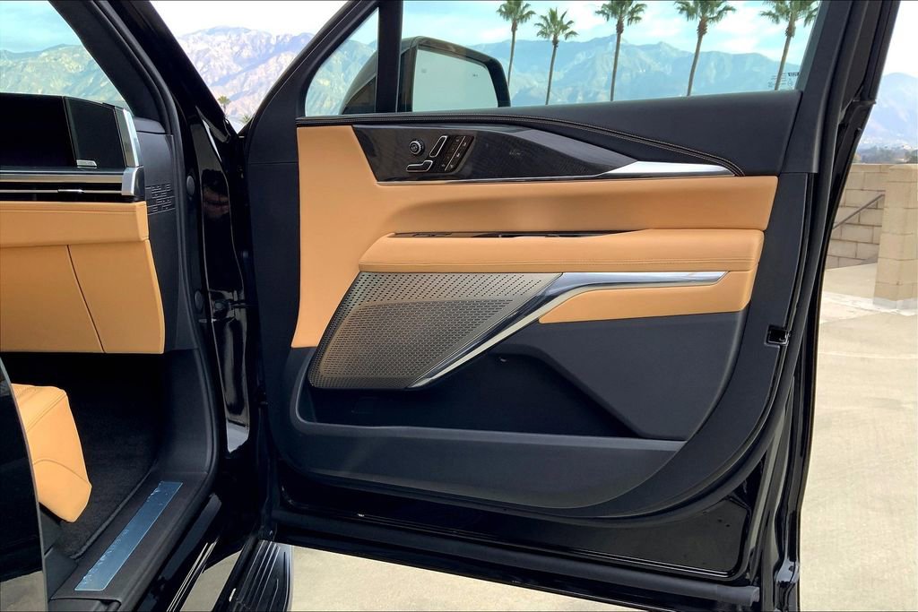 New 2025 Cadillac Escalade IQ Luxury 2 image 34