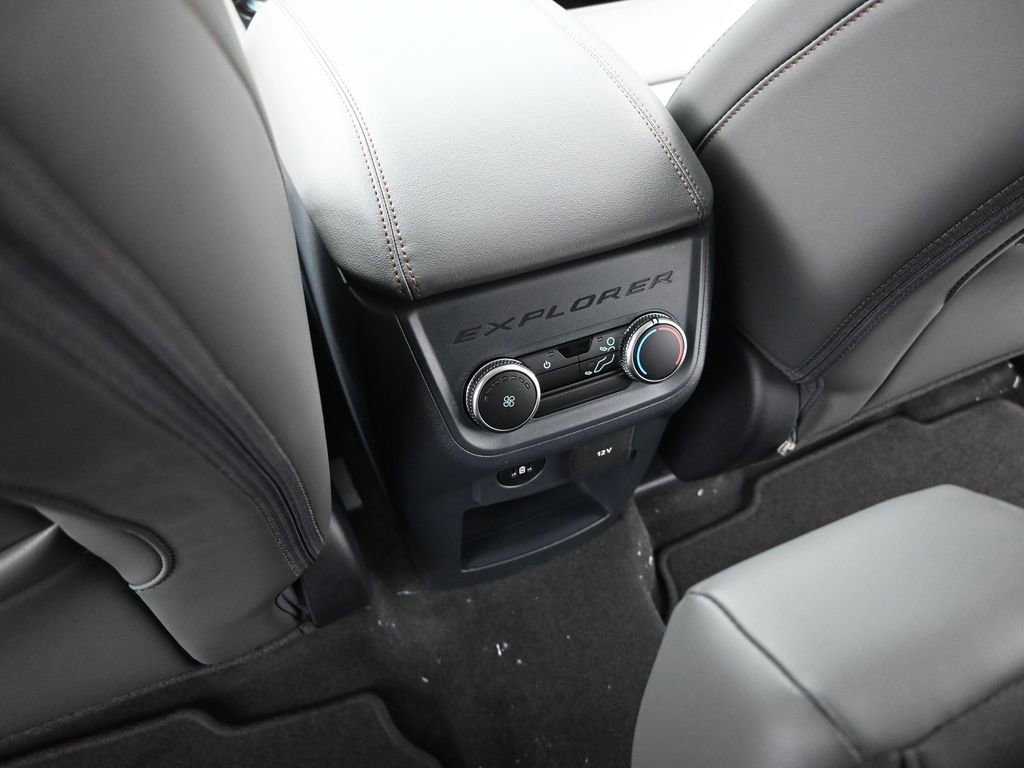 New 2026 Ford Explorer Active RWD image 20