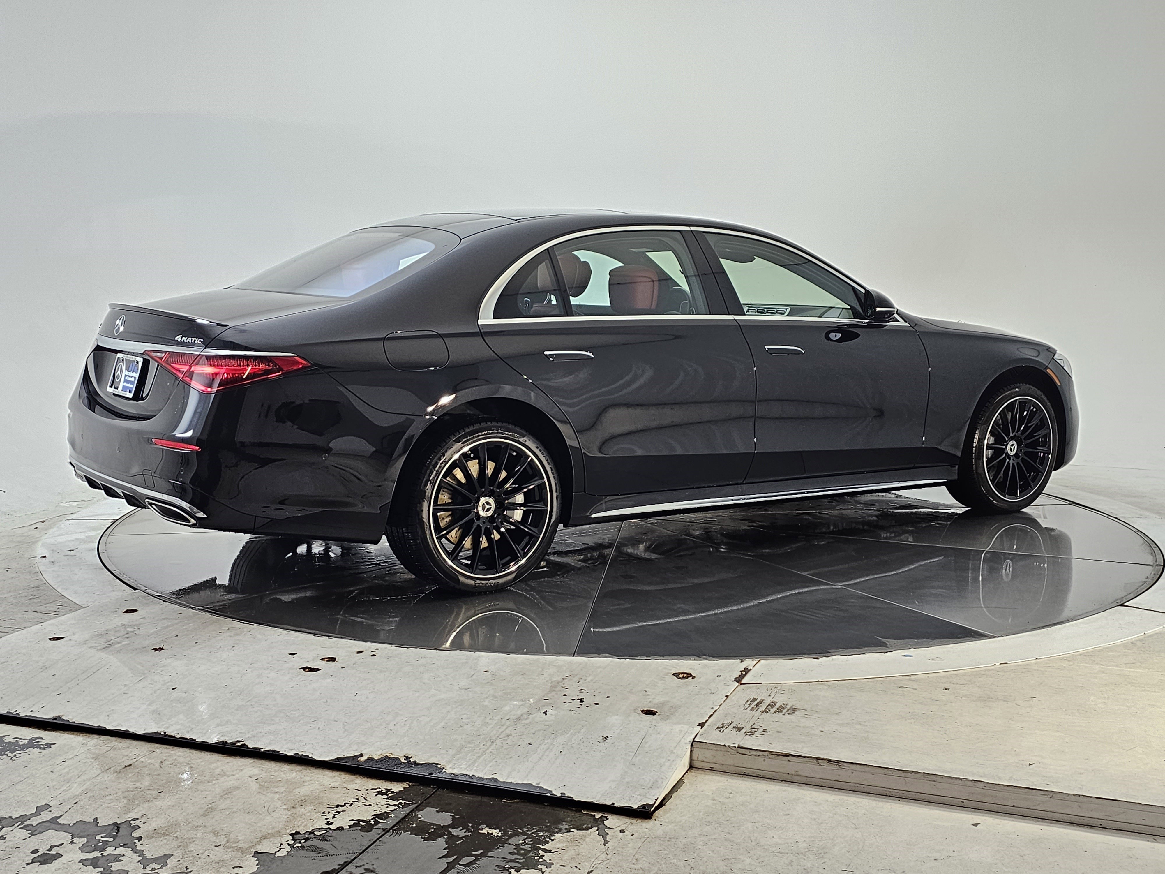 New 2026 Mercedes-Benz S 580 4MATIC Sedan image 2