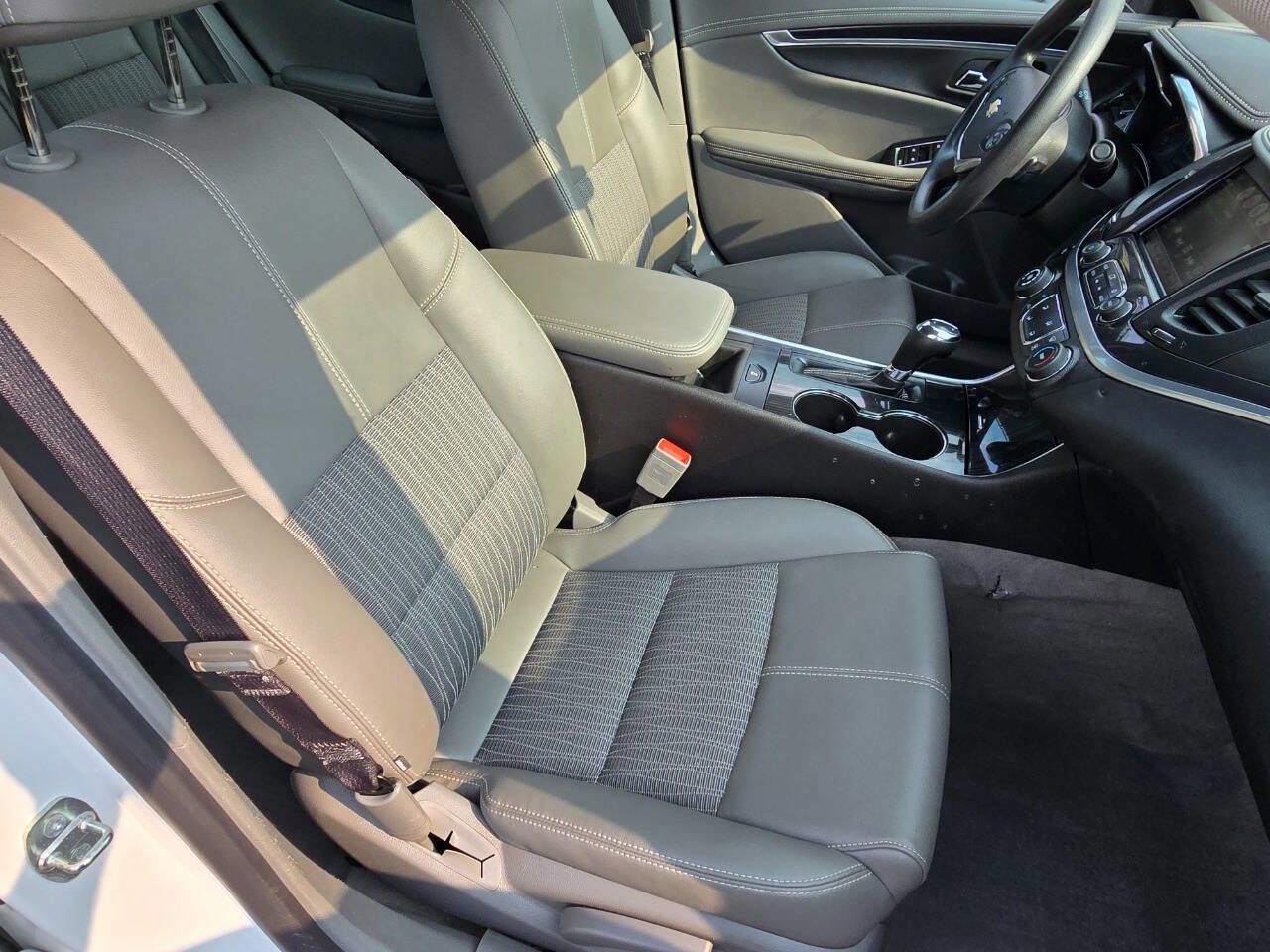 Used 2019 Chevrolet Impala LS FWD image 28