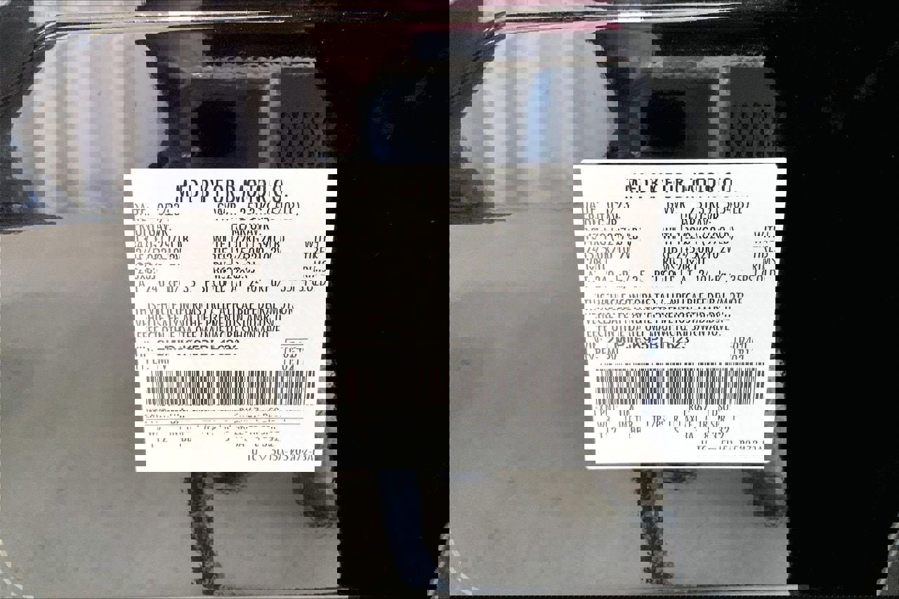 Used 2023 Lincoln Nautilus Reserve w/ Monochromatic Package image 33