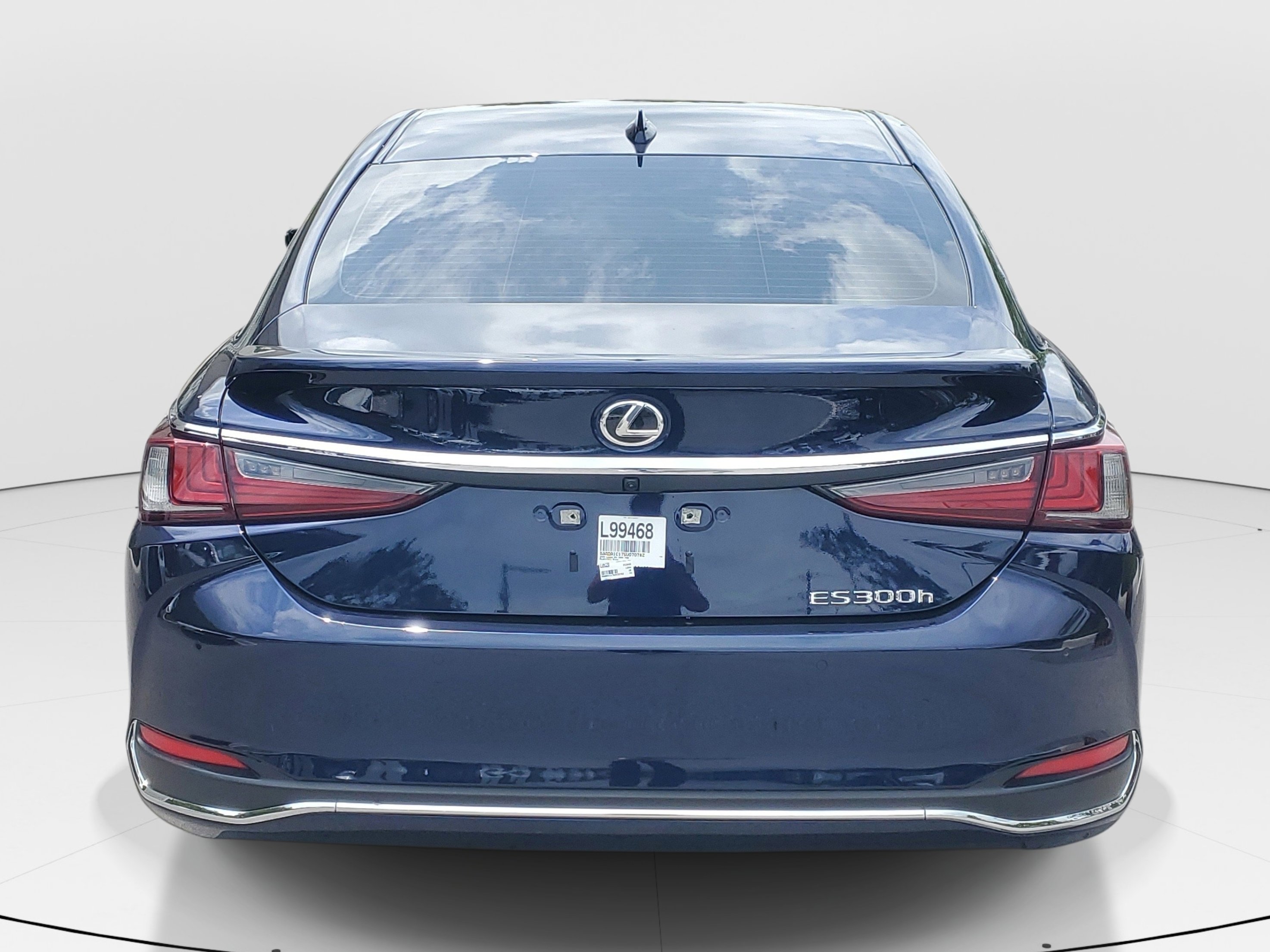 Used 2025 Lexus ES 300h w/ Premium Package FWD image 6