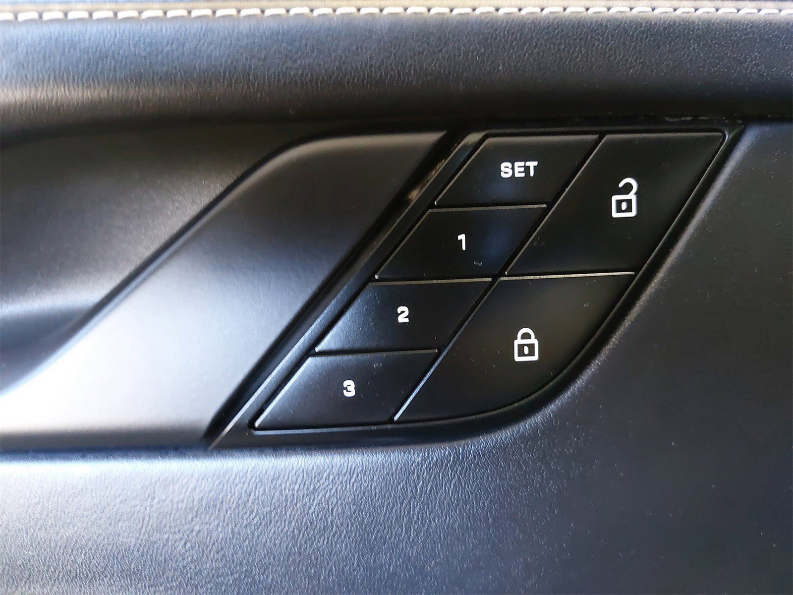 Used 2024 Porsche 911 Carrera 4 GTS image 32