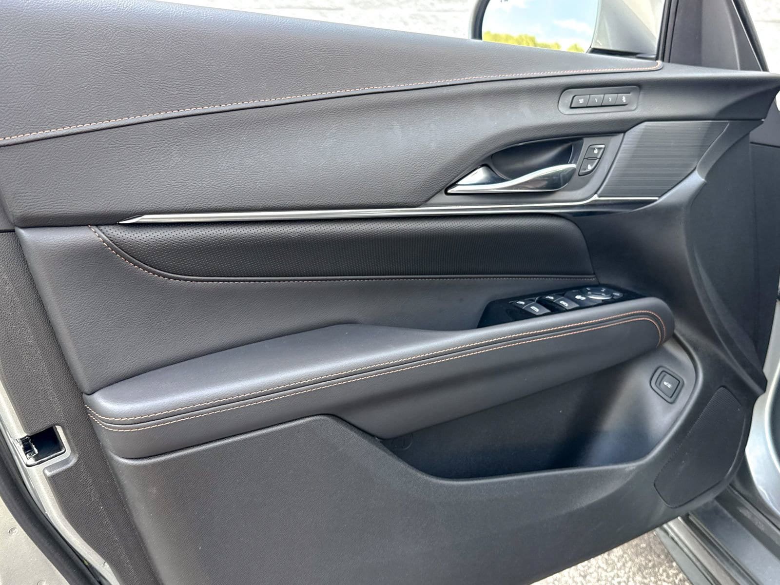 New 2025 Cadillac CT4 Sport w/ Technology Package RWD image 16