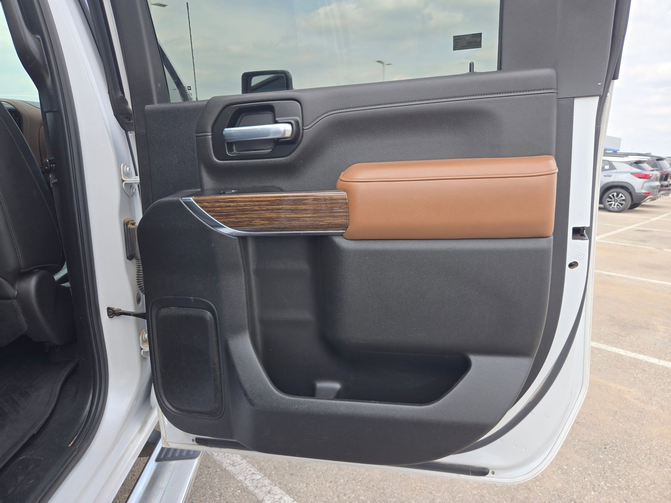 Used 2022 Chevrolet Silverado 2500 High Country w/ Z71 Off-Road Package image 21