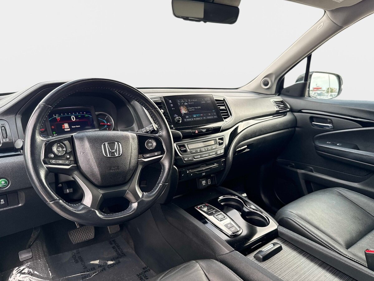 Used 2021 Honda Pilot Touring image 17
