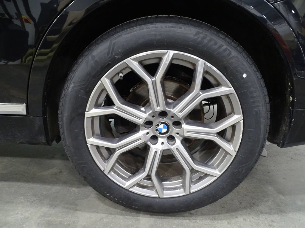 Used 2022 BMW X7 xDrive40i w/ Cold Weather Package AWD/4WD image 50