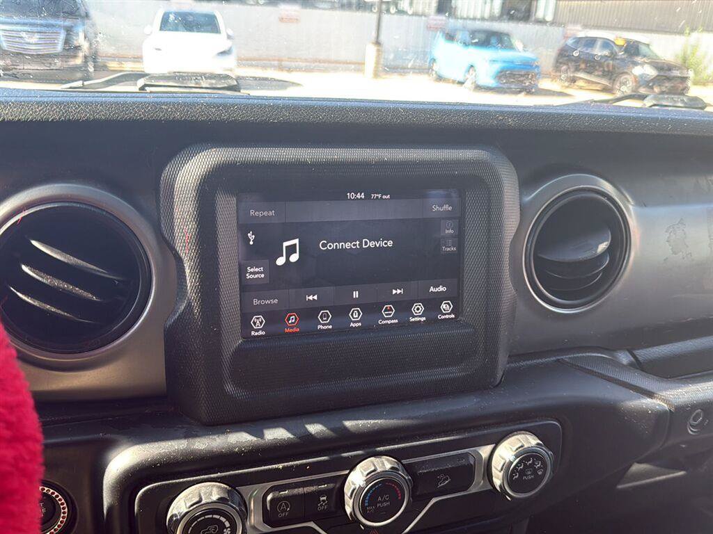 Used 2019 Jeep Wrangler Unlimited Sport S AWD/4WD image 5