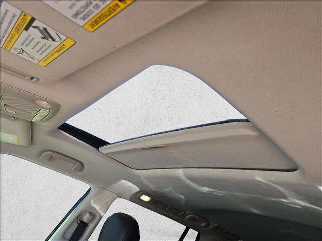 Used 2020 Nissan Armada SL w/ Premium Package image 12