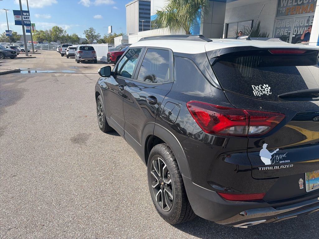 Used 2023 Chevrolet TrailBlazer ACTIV w/ Sun and Liftgate Package image 7