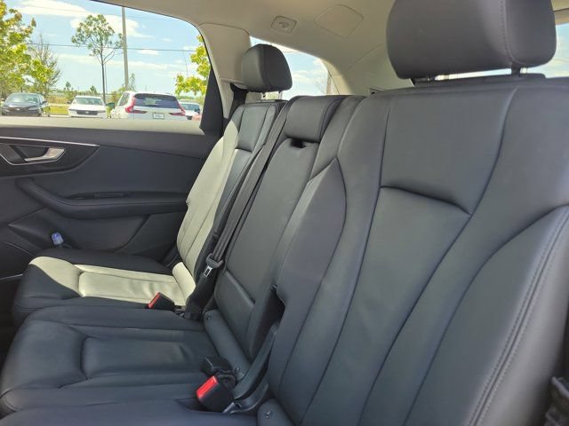 Used 2024 Audi Q7 2.0T Premium Plus AWD/4WD image 11