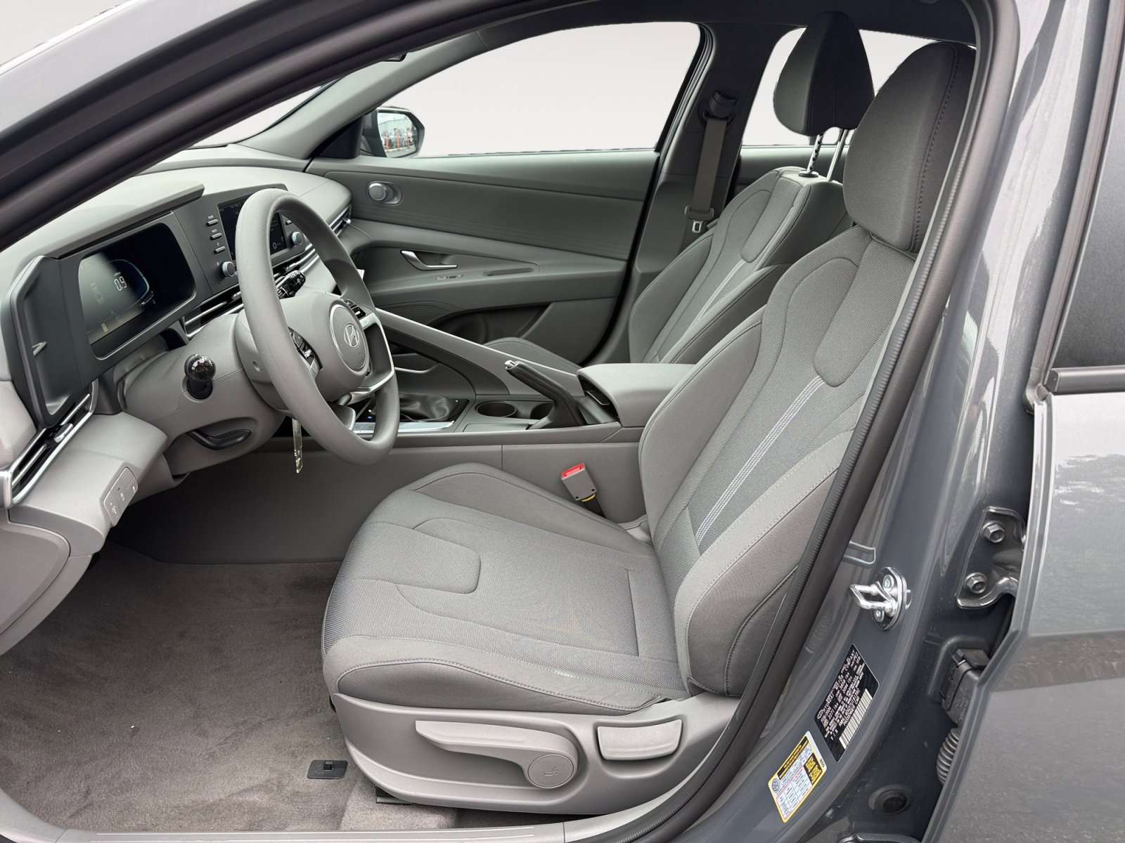 New 2026 Hyundai Elantra SE FWD image 10