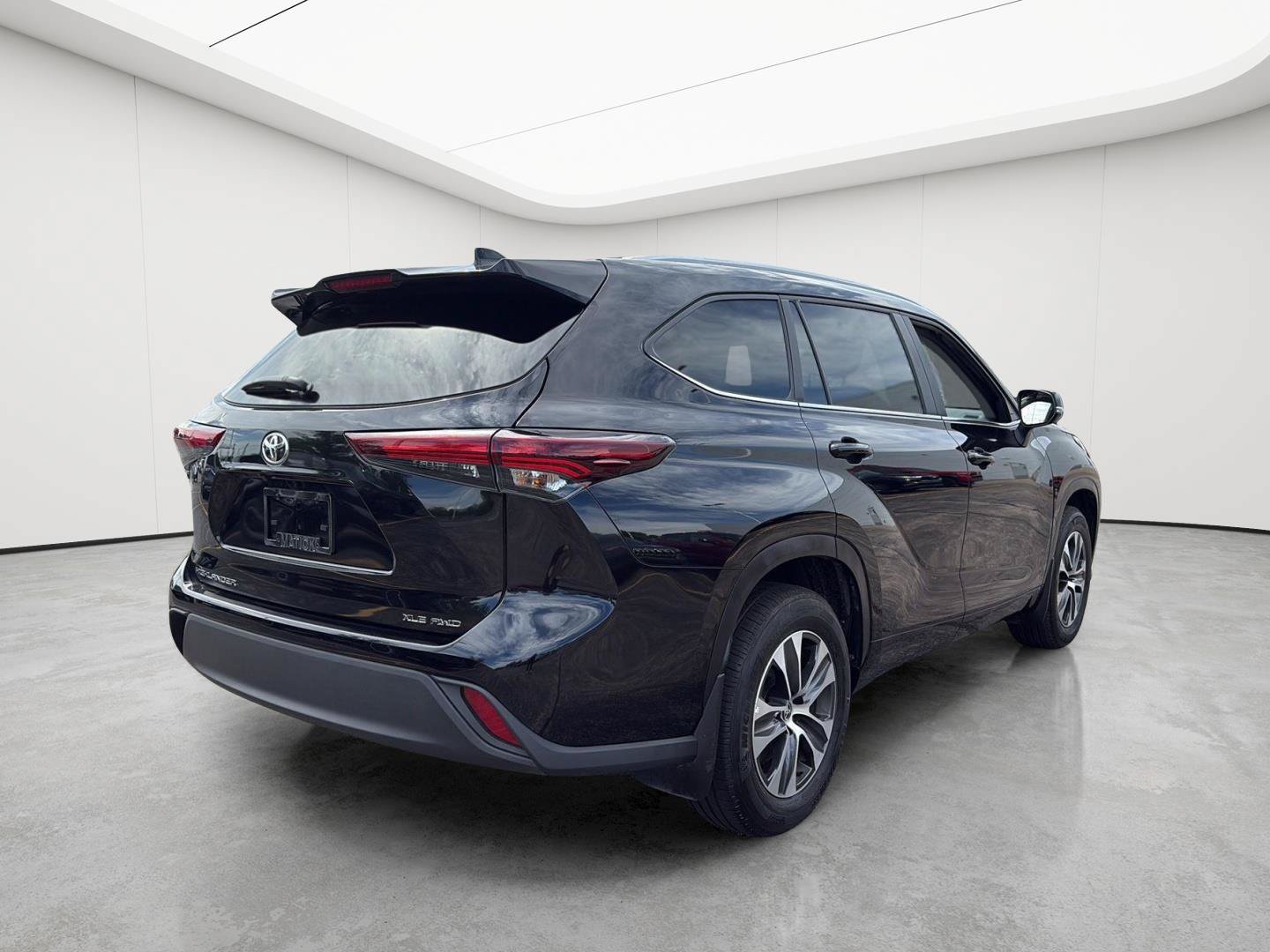 Used 2026 Toyota Highlander XLE AWD/4WD image 13