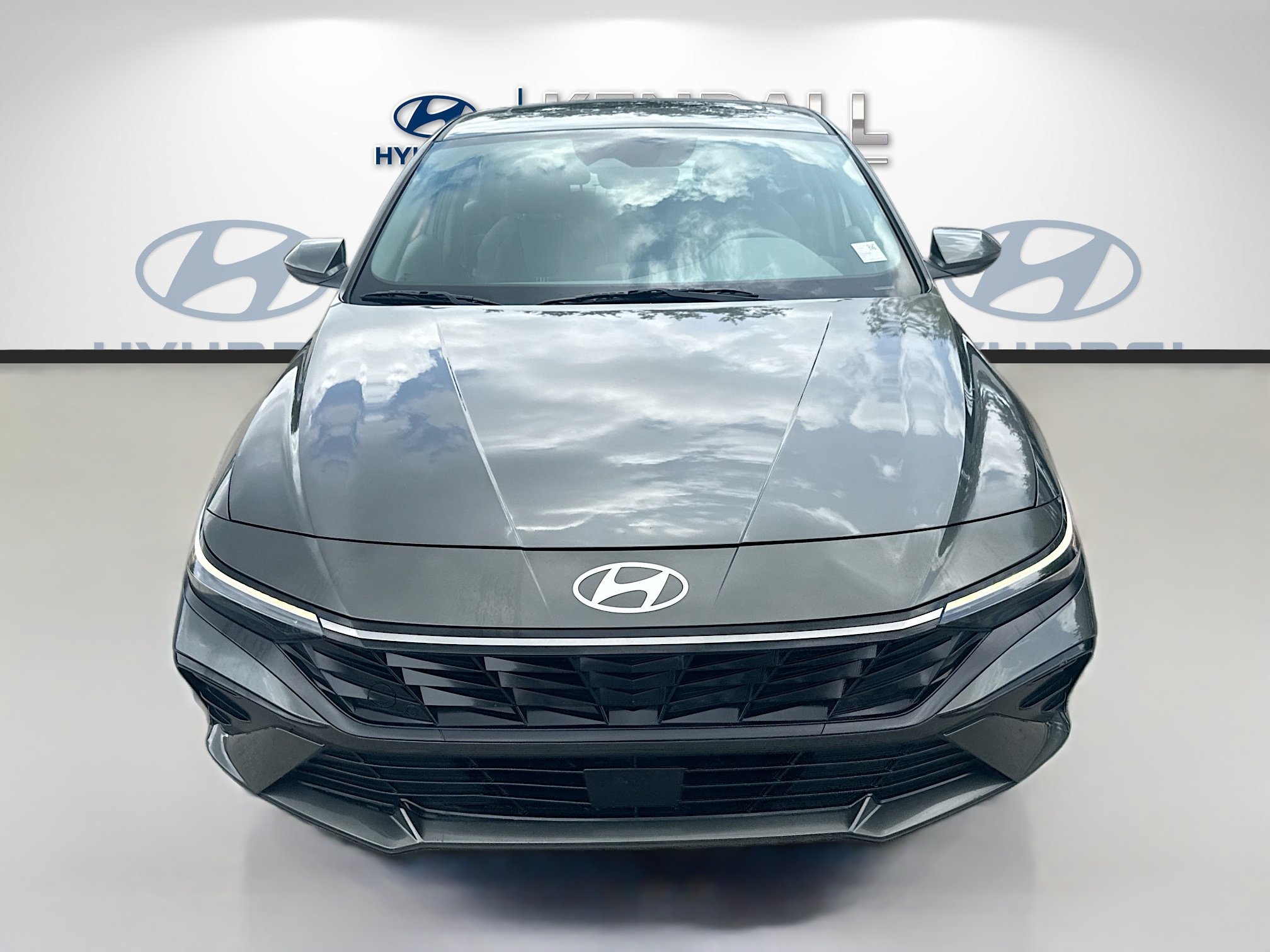 Used 2024 Hyundai Elantra SEL w/ Convenience Package FWD image 2