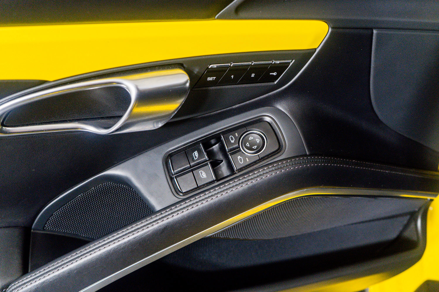 Used 2015 Porsche 911 Turbo w/ Sport Chrono Package image 34