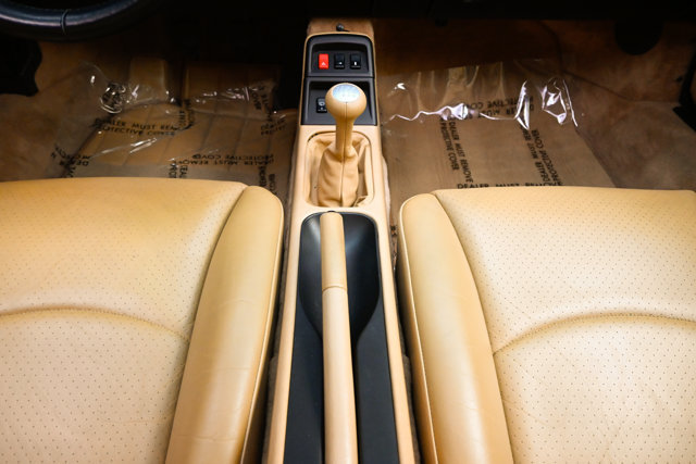 Used 1995 Porsche 911 Carrera RWD image 10