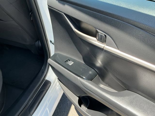 Used 2025 Toyota Camry LE w/ Convenience Package FWD image 16