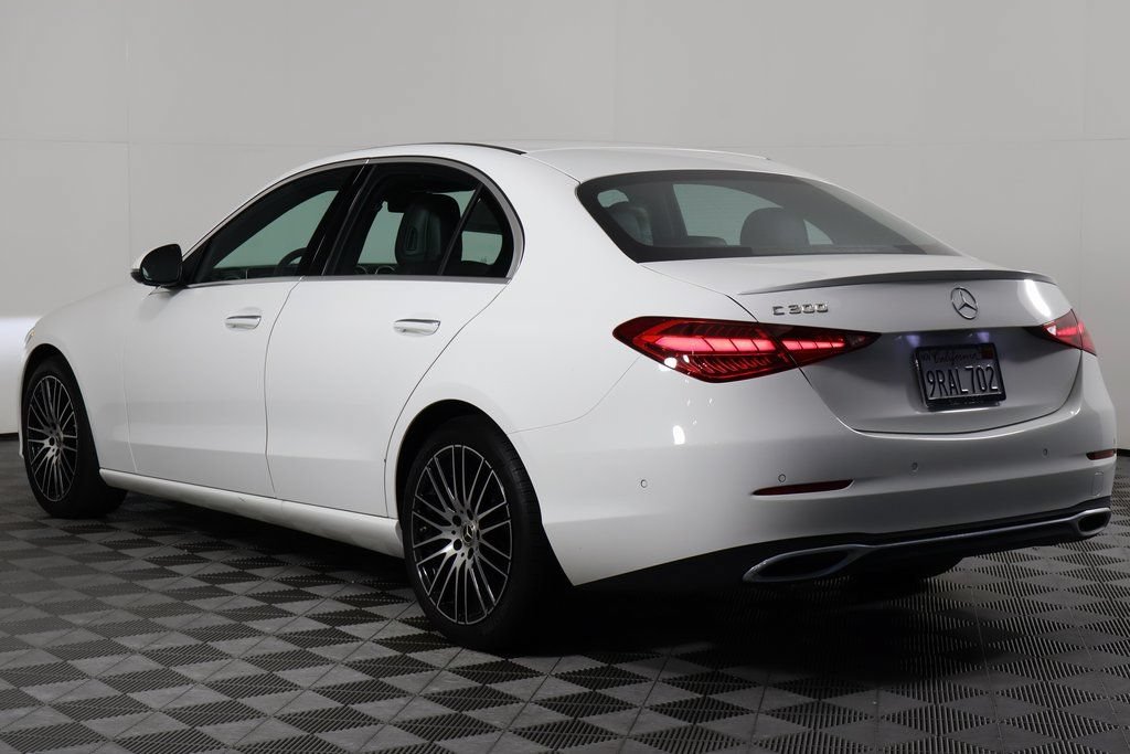 Used 2025 Mercedes-Benz C 300 Sedan image 6