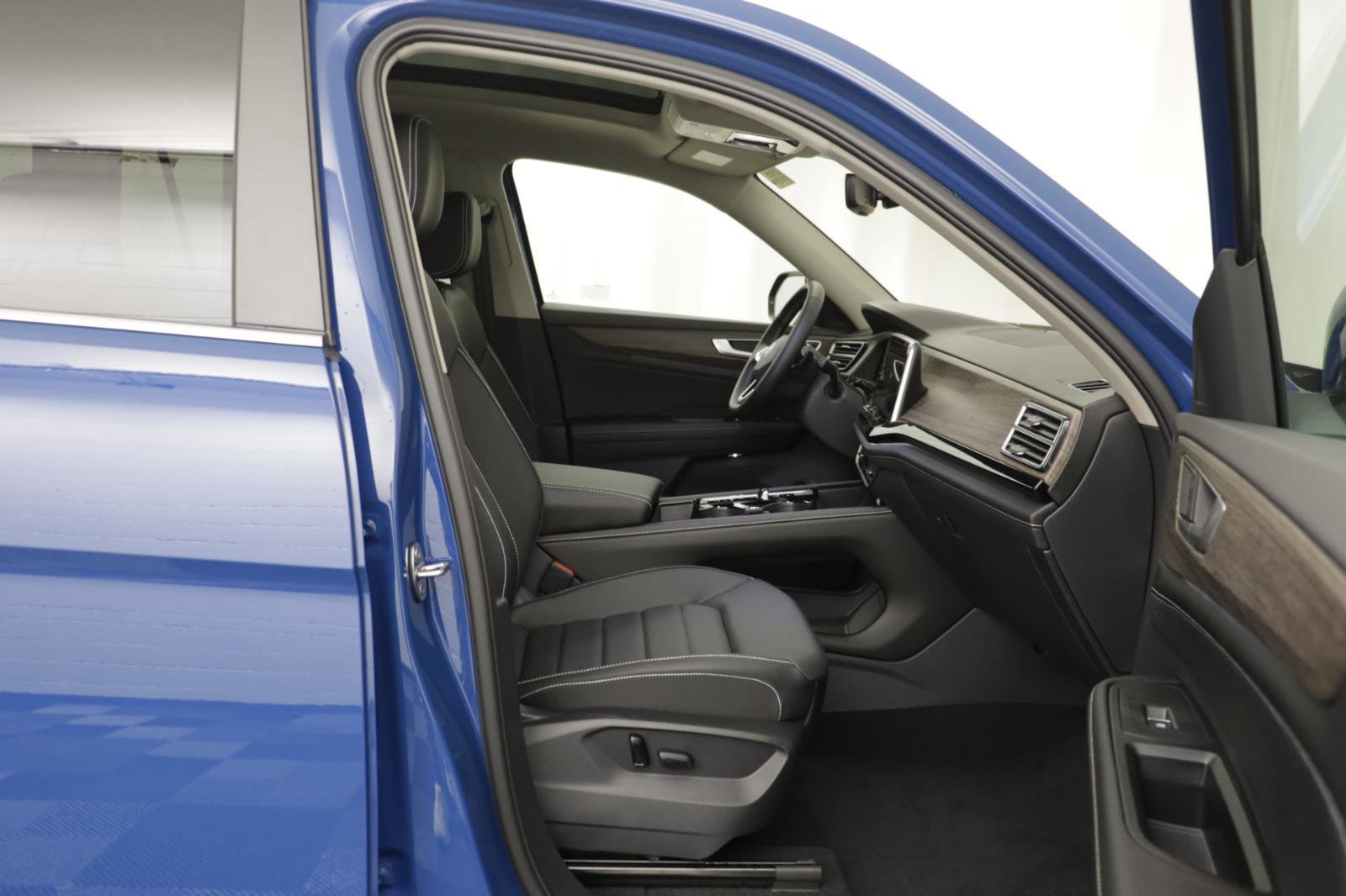New 2026 Volkswagen Atlas SEL image 19