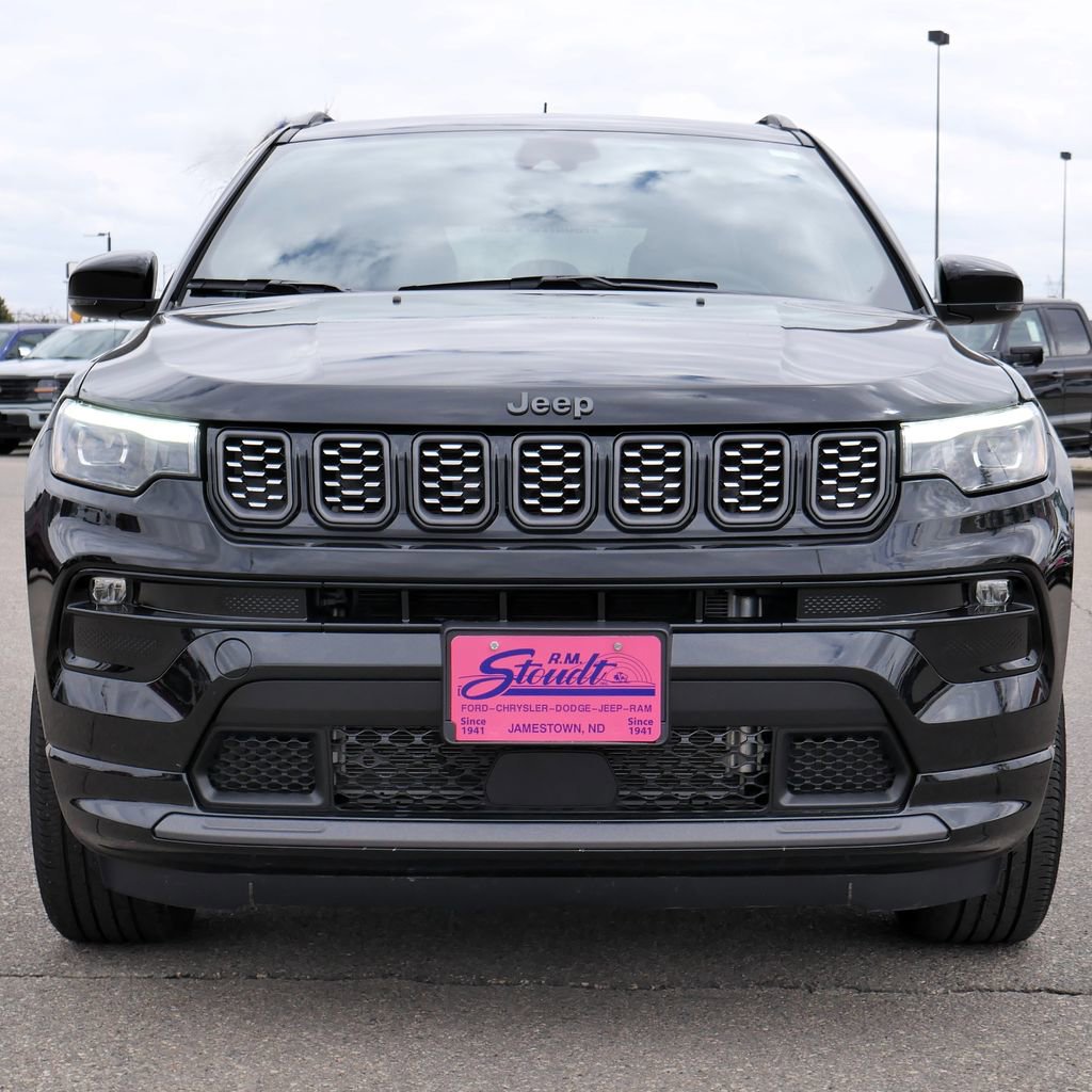 Used 2024 Jeep Compass Limited w/ High Altitude Package AWD/4WD image 14