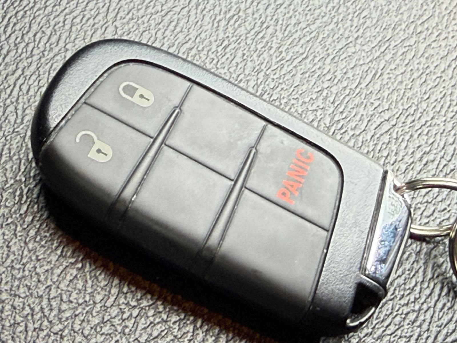 Used 2025 Jeep Compass Trailhawk AWD/4WD image 21