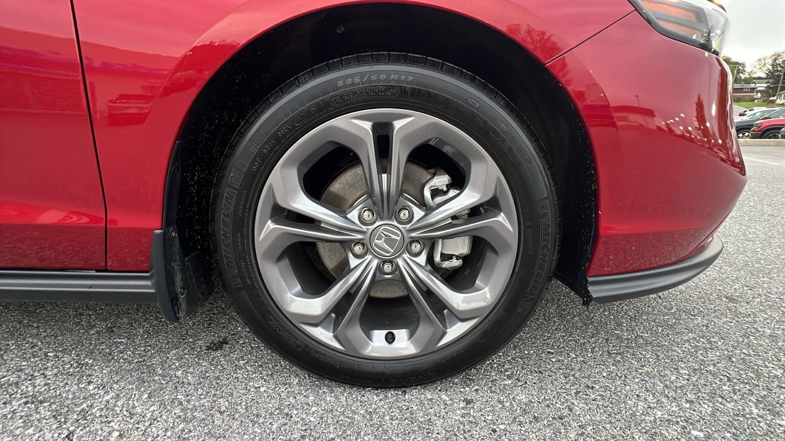Used 2024 Honda Accord EX image 11