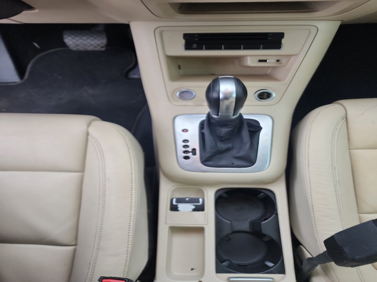 Used 2016 Volkswagen Tiguan SEL image 18