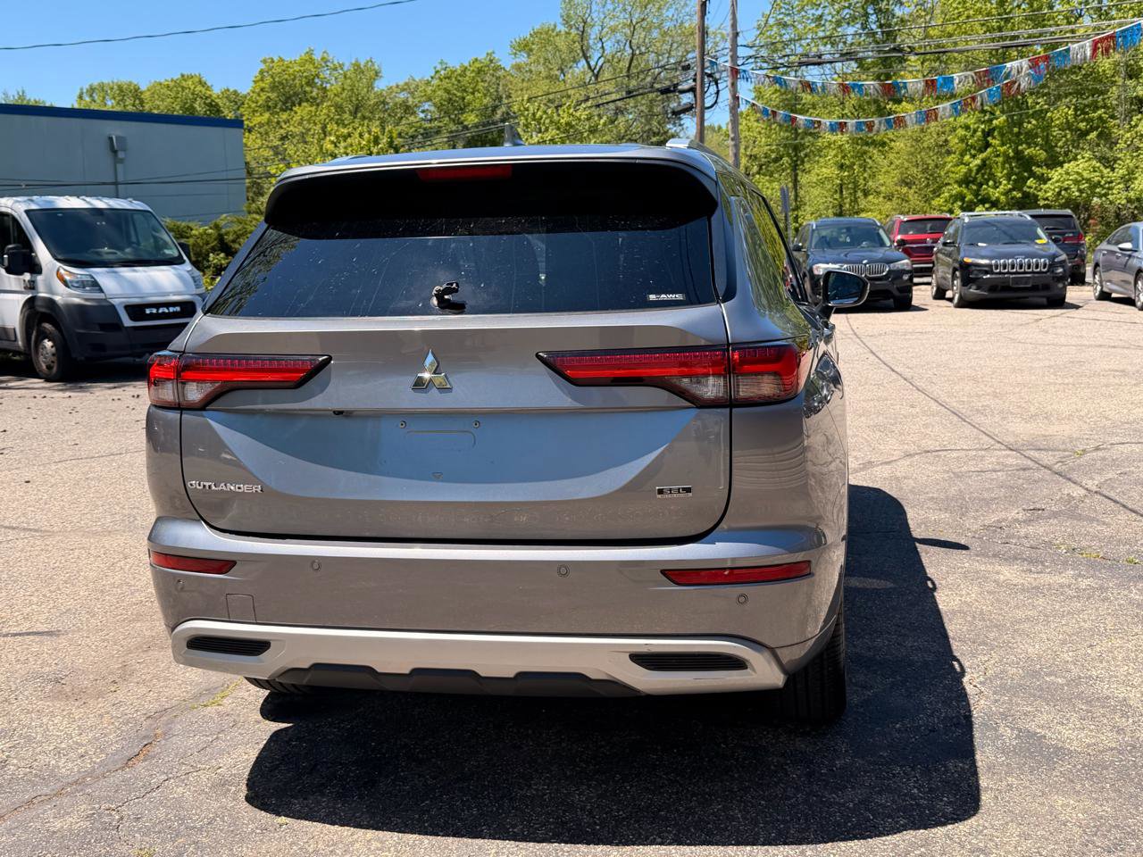 Used 2022 Mitsubishi Outlander SEL AWD/4WD image 6