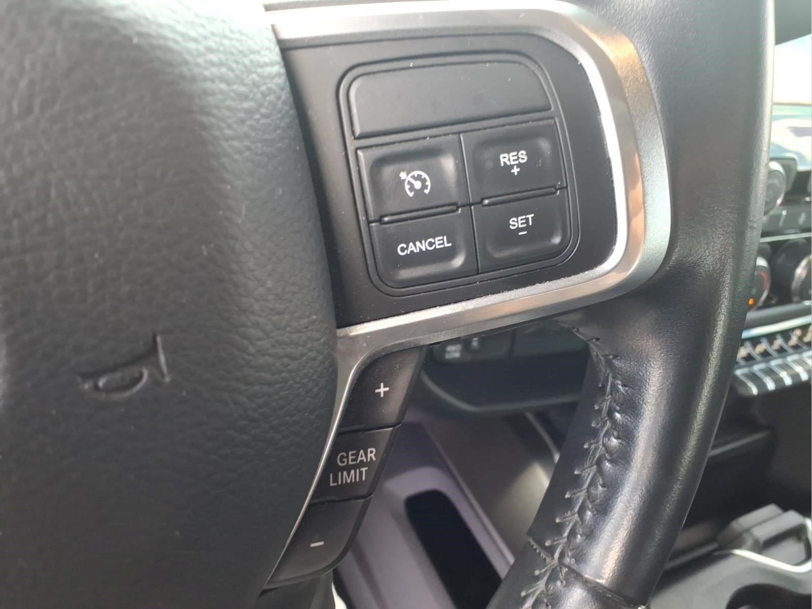 Used 2020 RAM 2500 Laramie w/ Night Edition AWD/4WD image 21