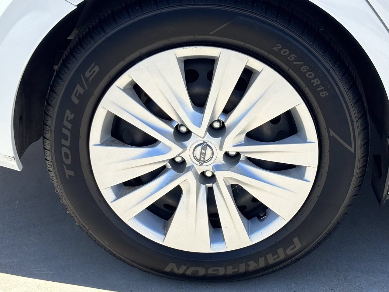 Used 2024 Nissan Sentra S FWD image 7