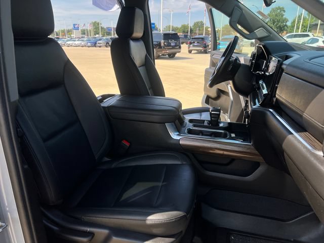Certified 2024 Chevrolet Silverado 1500 RST w/ Convenience Package II AWD/4WD image 17