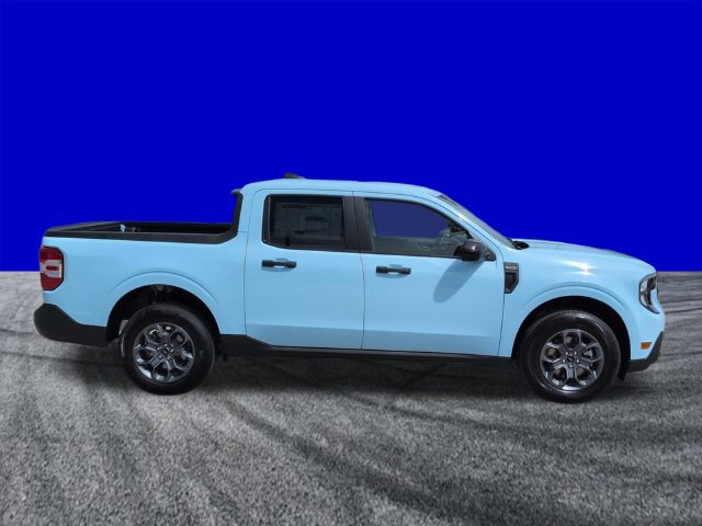 New 2026 Ford Maverick XLT w/ XLT Luxury Package FWD image 3