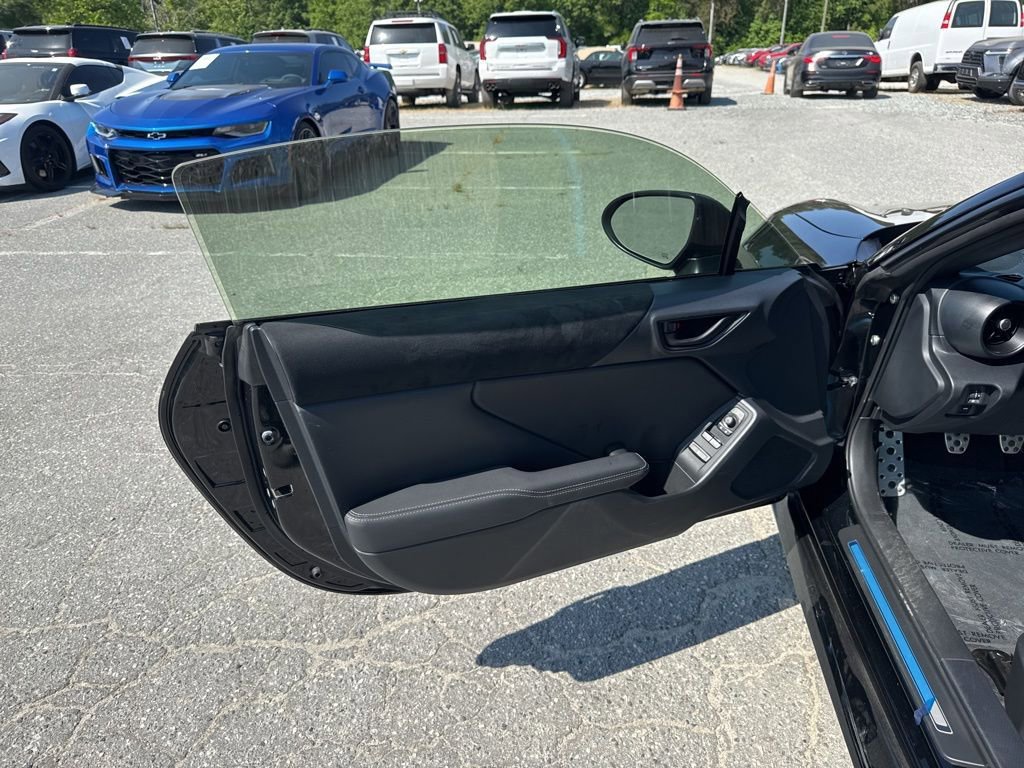 Used 2025 Toyota GR86 Premium w/ Performance Package RWD image 24