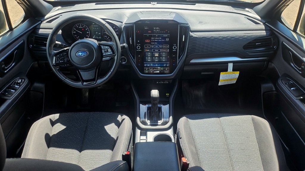 Used 2025 Subaru Forester Premium AWD/4WD image 5
