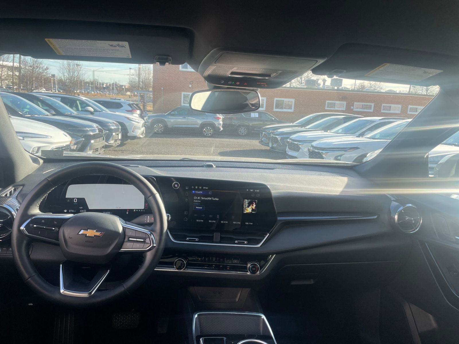 Used 2025 Chevrolet Equinox LT image 32