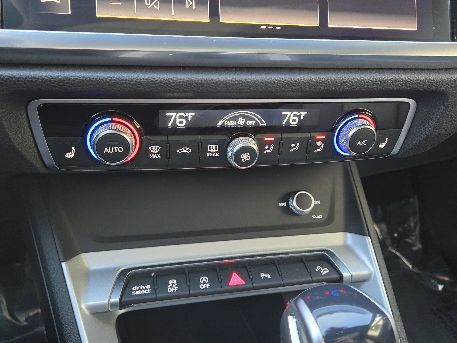 Used 2025 Audi Q3 2.0T Premium image 26