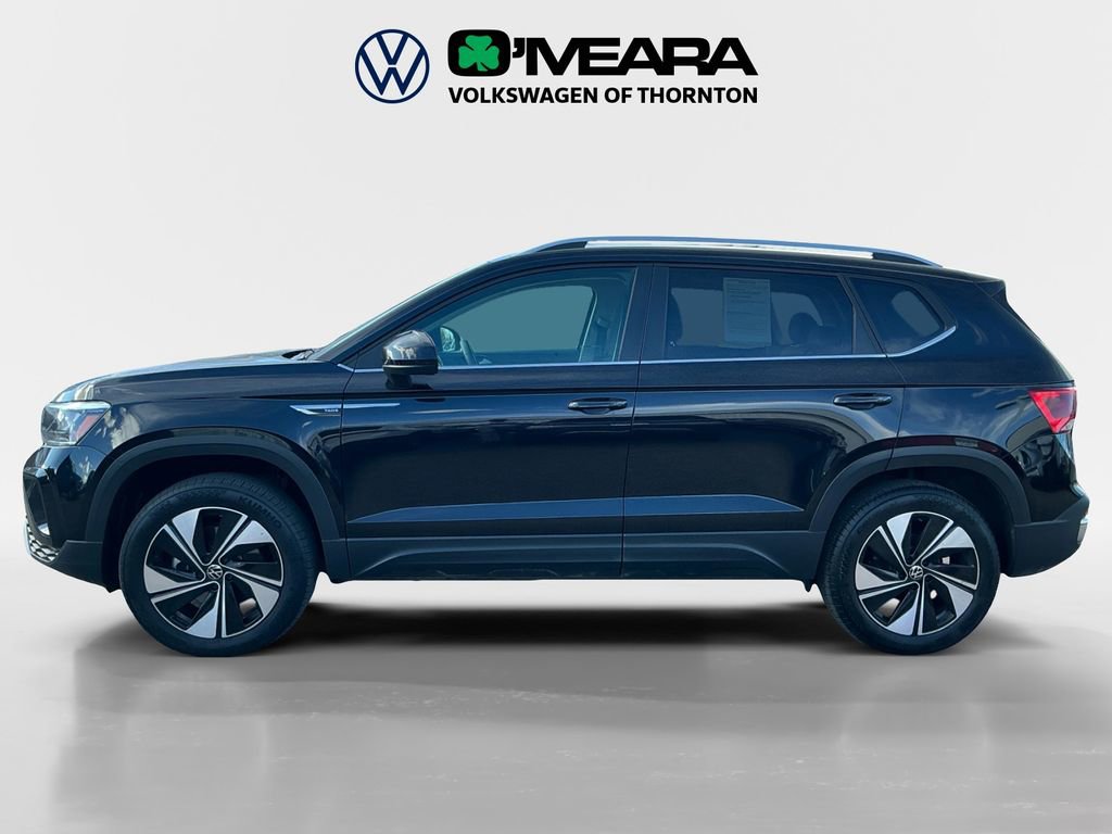 Used 2024 Volkswagen Taos SE image 2