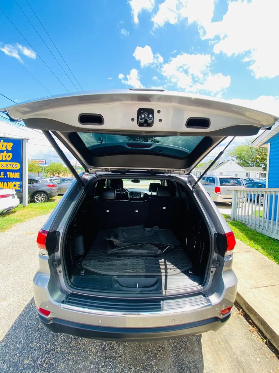 Used 2021 Jeep Grand Cherokee Limited w/ Sun & Sound Group AWD/4WD image 19