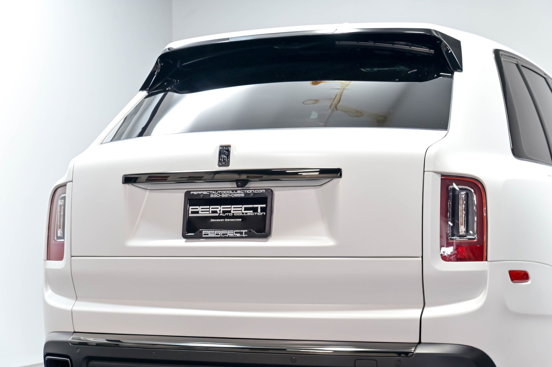 Used 2021 Rolls-Royce Cullinan Black Badge AWD/4WD image 95