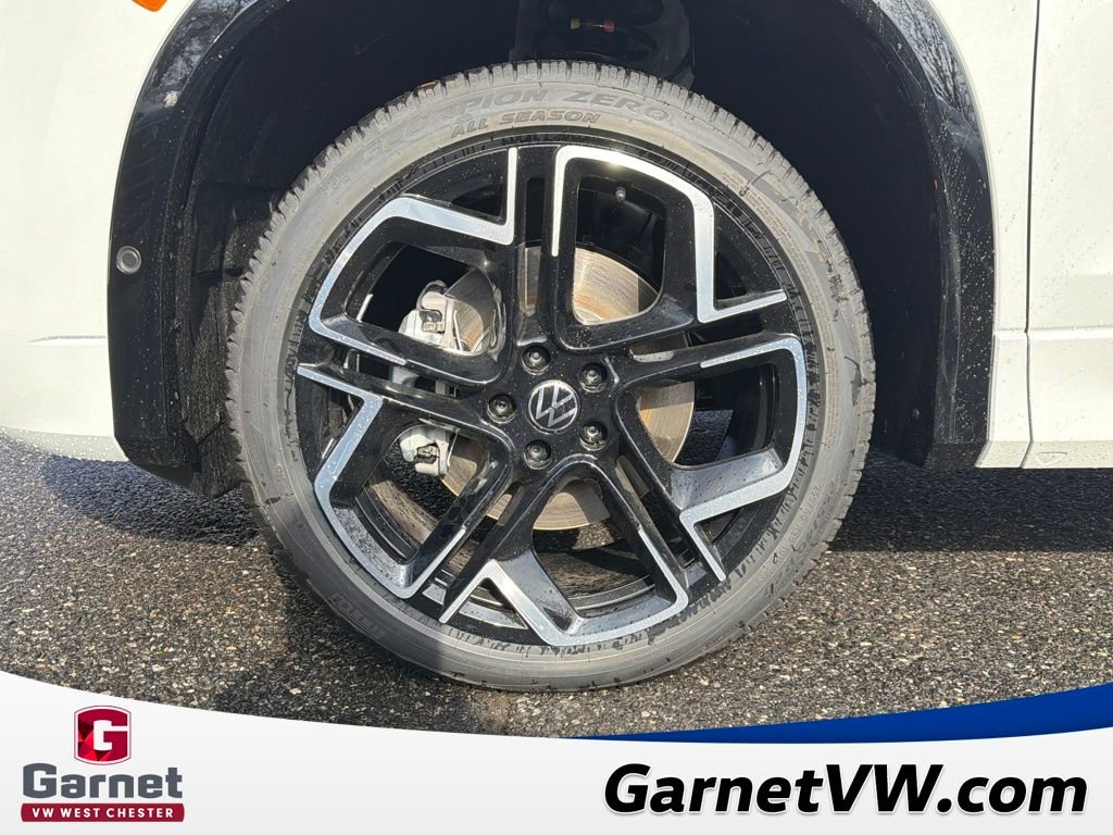 New 2026 Volkswagen Tiguan SEL R-Line image 22