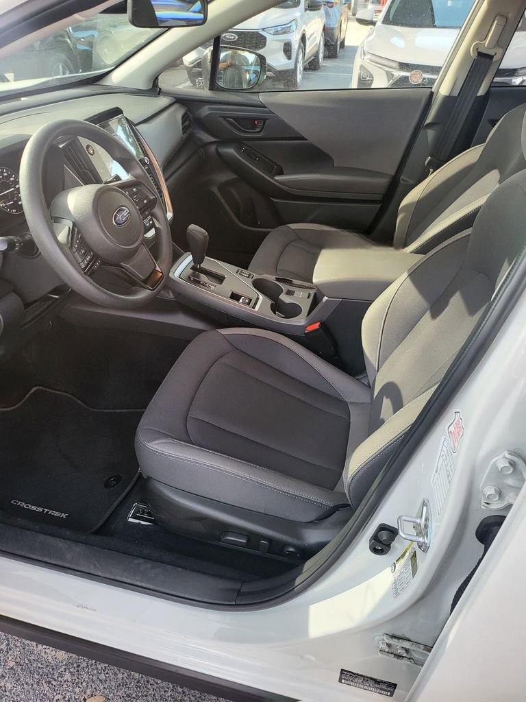 Used 2025 Subaru Crosstrek 2.0i Premium AWD/4WD image 3