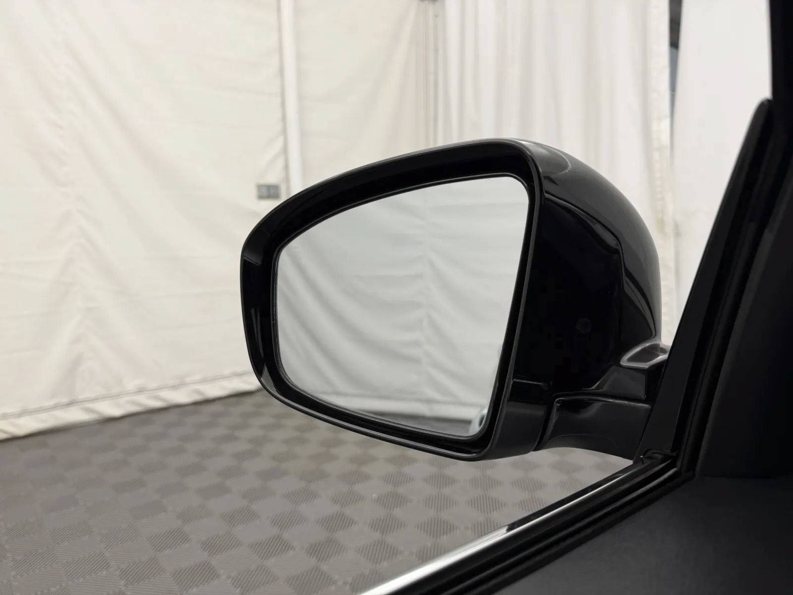 Used 2017 INFINITI QX70 AWD w/ Premium Package image 14