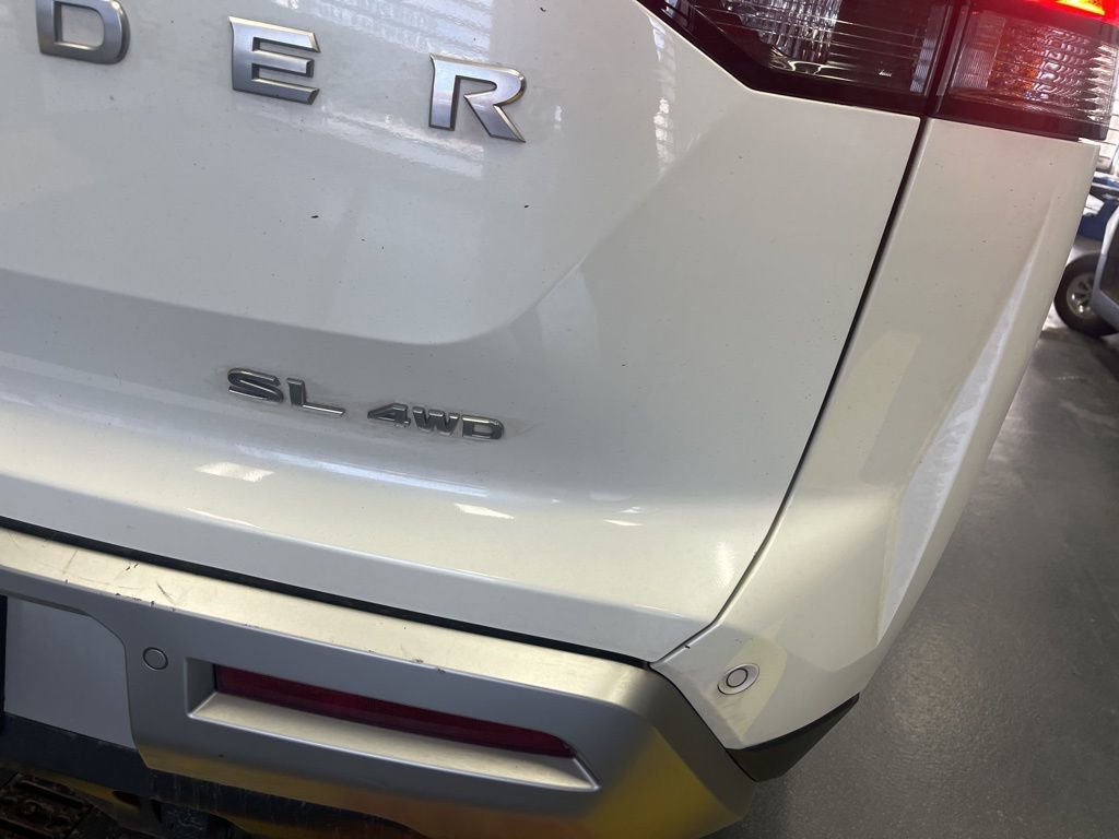 Used 2024 Nissan Pathfinder SL w/ SL Premium Package image 9