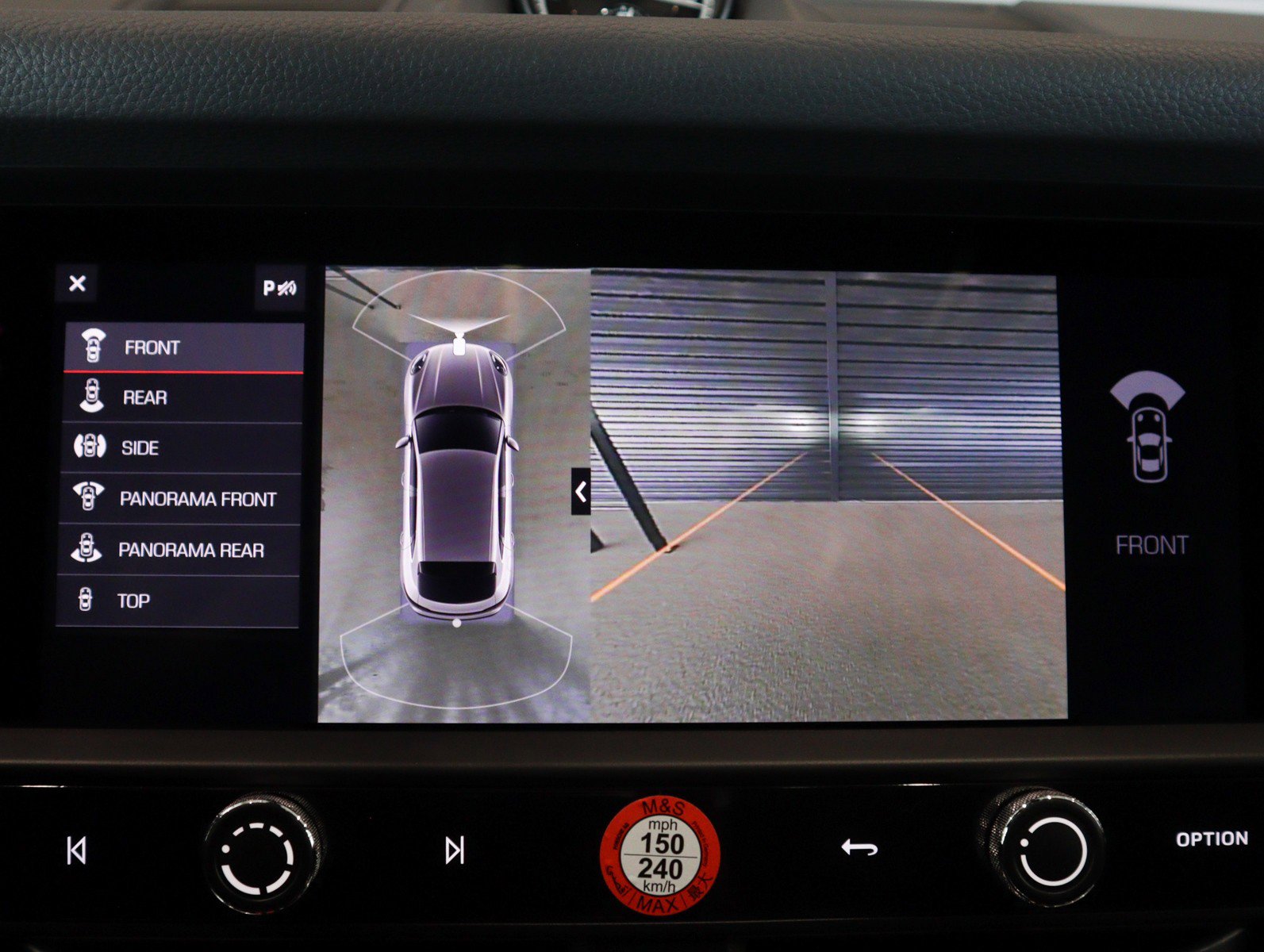 Certified 2025 Porsche Macan image 20